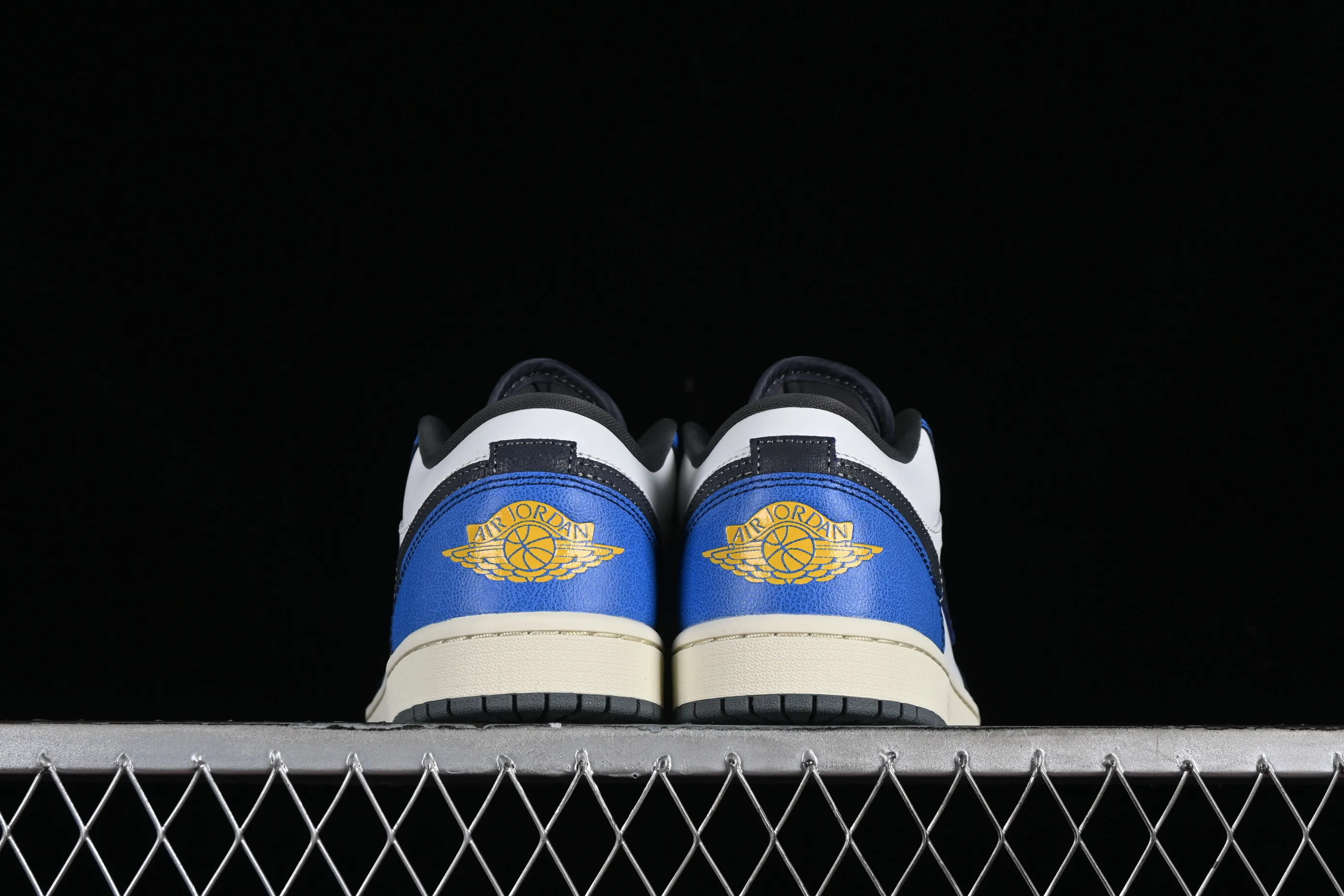 All categories Air Jordan Jordan series basketball shoes Air Jordan 1 Low G version pure original Air Jordan 1 Low "Flight Vintage" AJ1 Joe 1 old white and blue low-top cultural casual sneakers FV8439-104